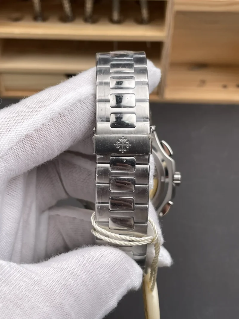 Patek Philippe Nautilus 5990 Gradient Blue 40.5mm