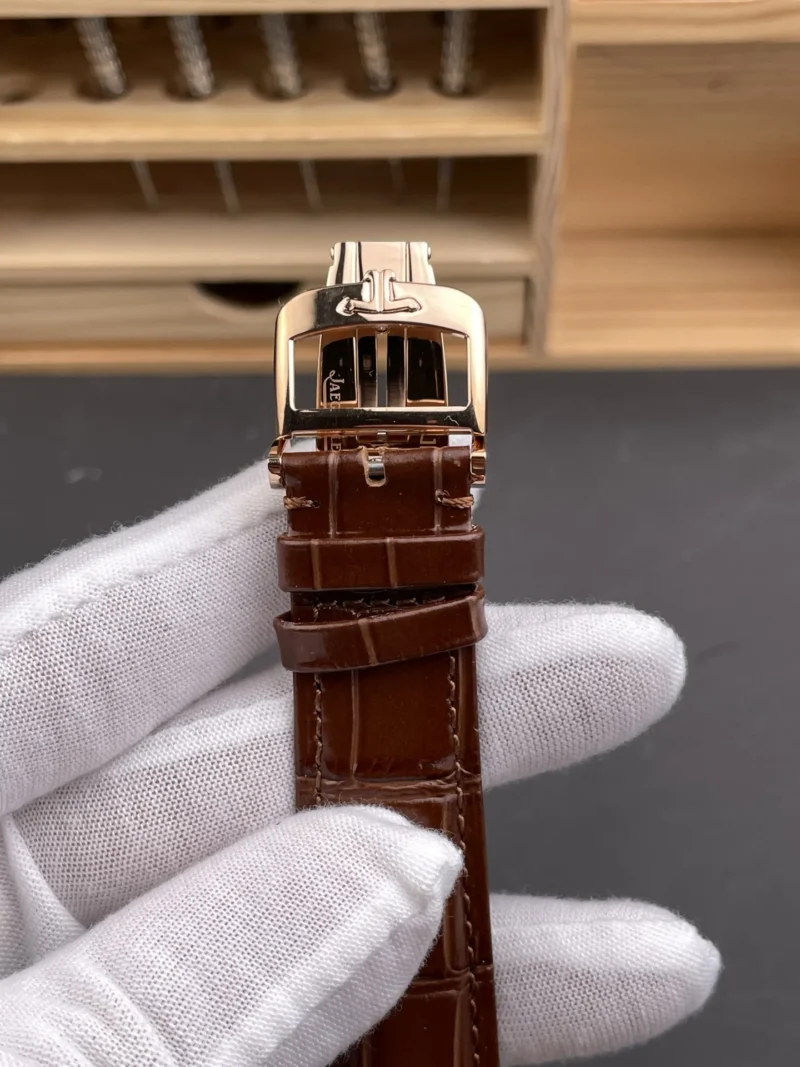 Jaeger-Le Coultre Master Rose Gold 42mm