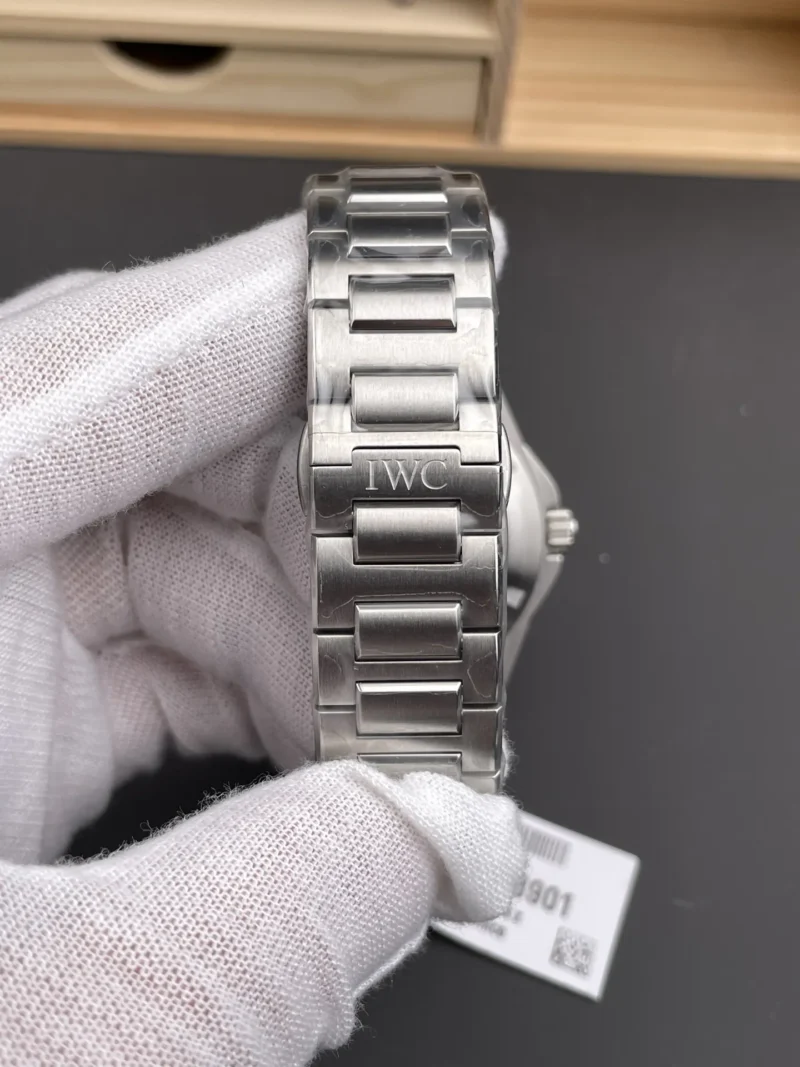 IWC Ingenieur Black Dial 40mm
