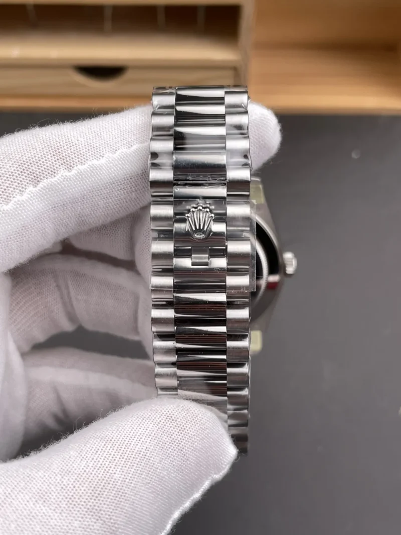 Rolex Day-Date Mother-of-Pearl 40mm
