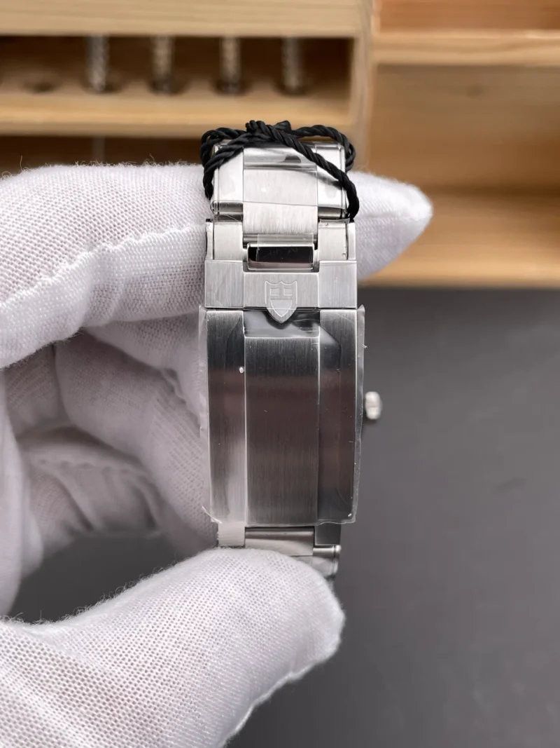 Tudor Classic Black 37mm