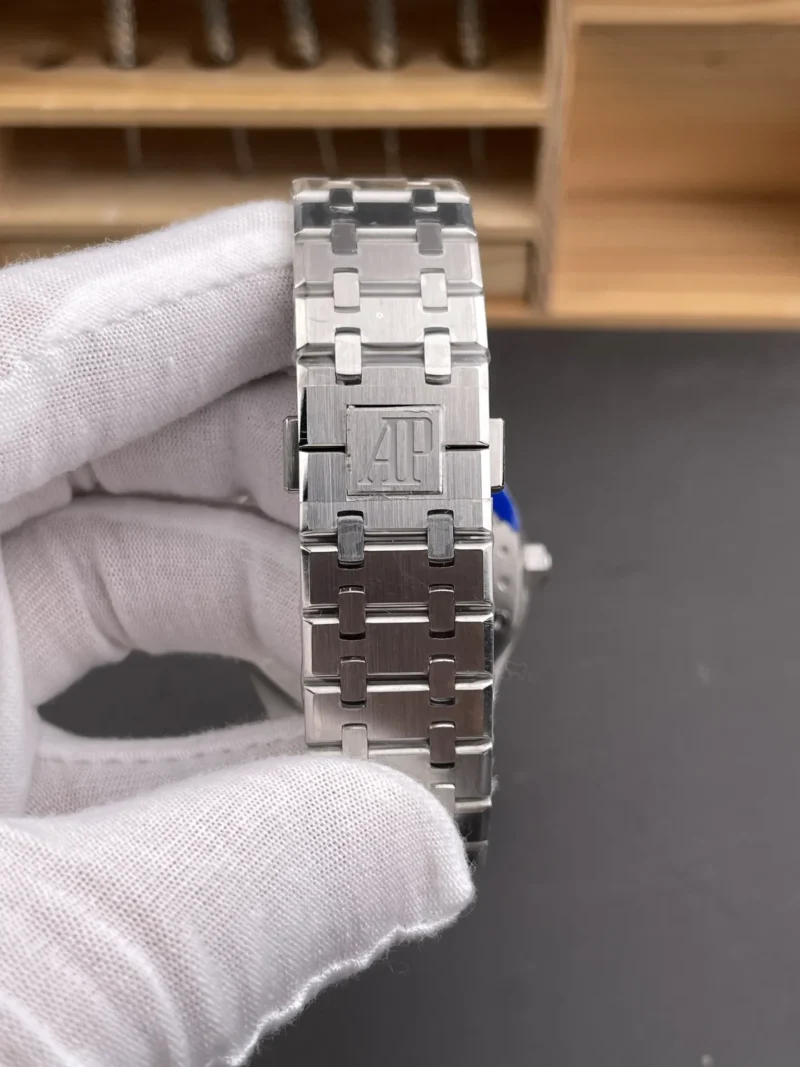 AP Royal Oak 15510 Smoked Blue 41mm