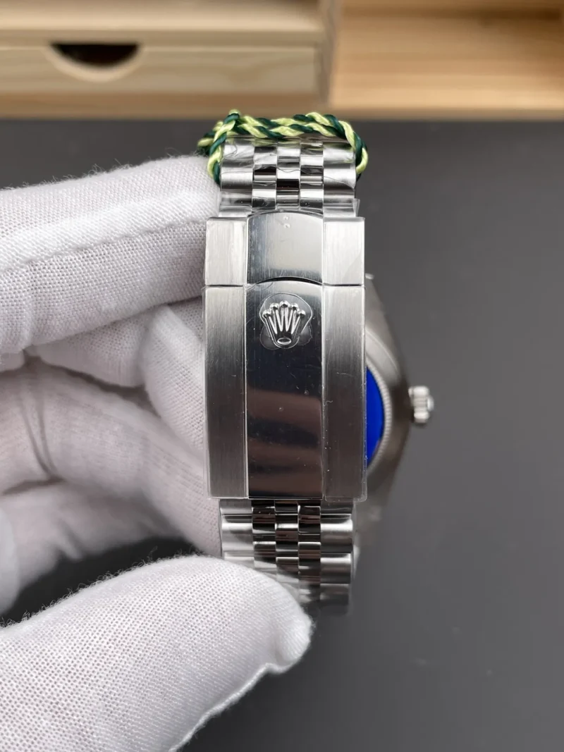 Rolex Sky-Dweller Green 42mm