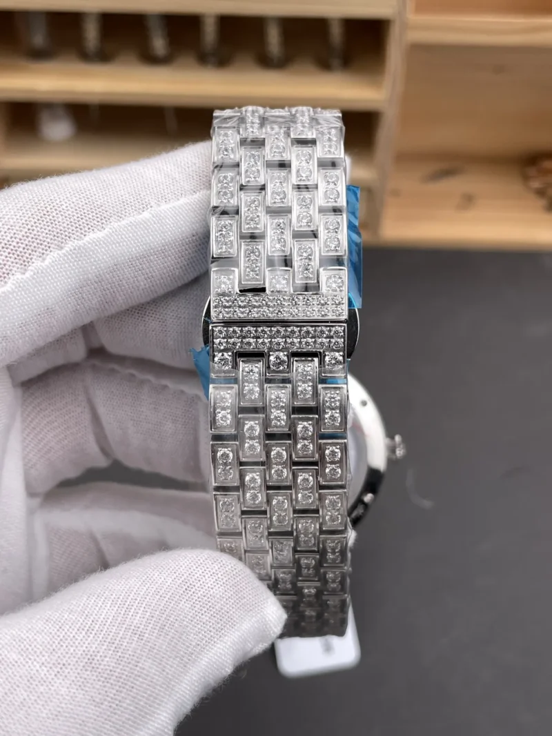 Van Cleef & Arpels Poetic Complications Ladies
