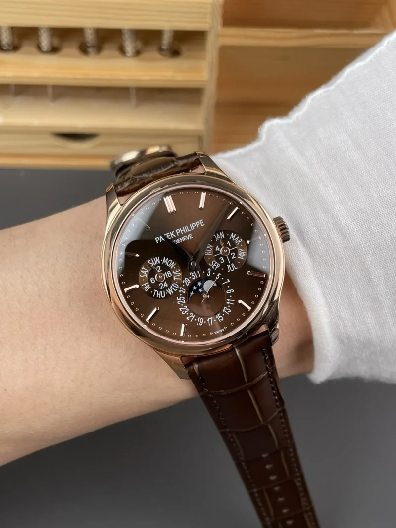 Patek Philippe 5327 40mm