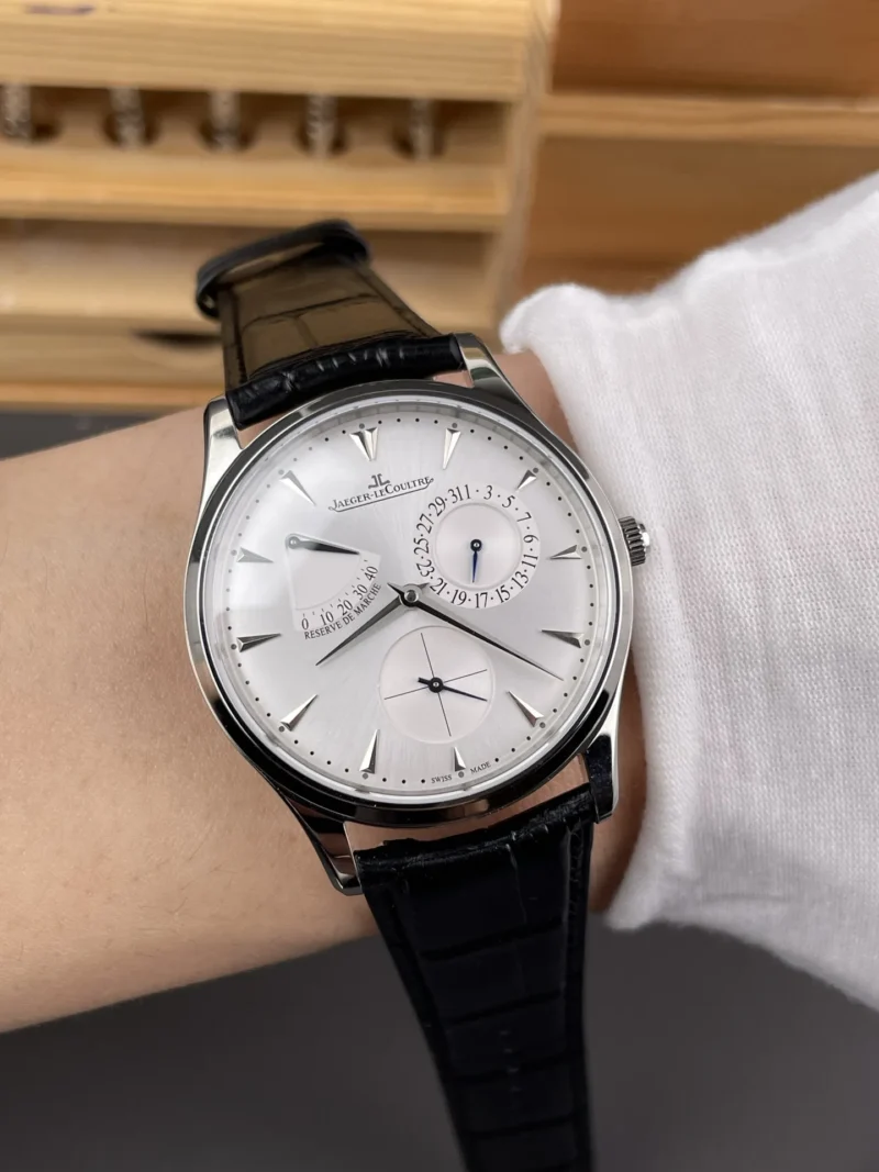 Jaeger-LeCoultre Master 39mm