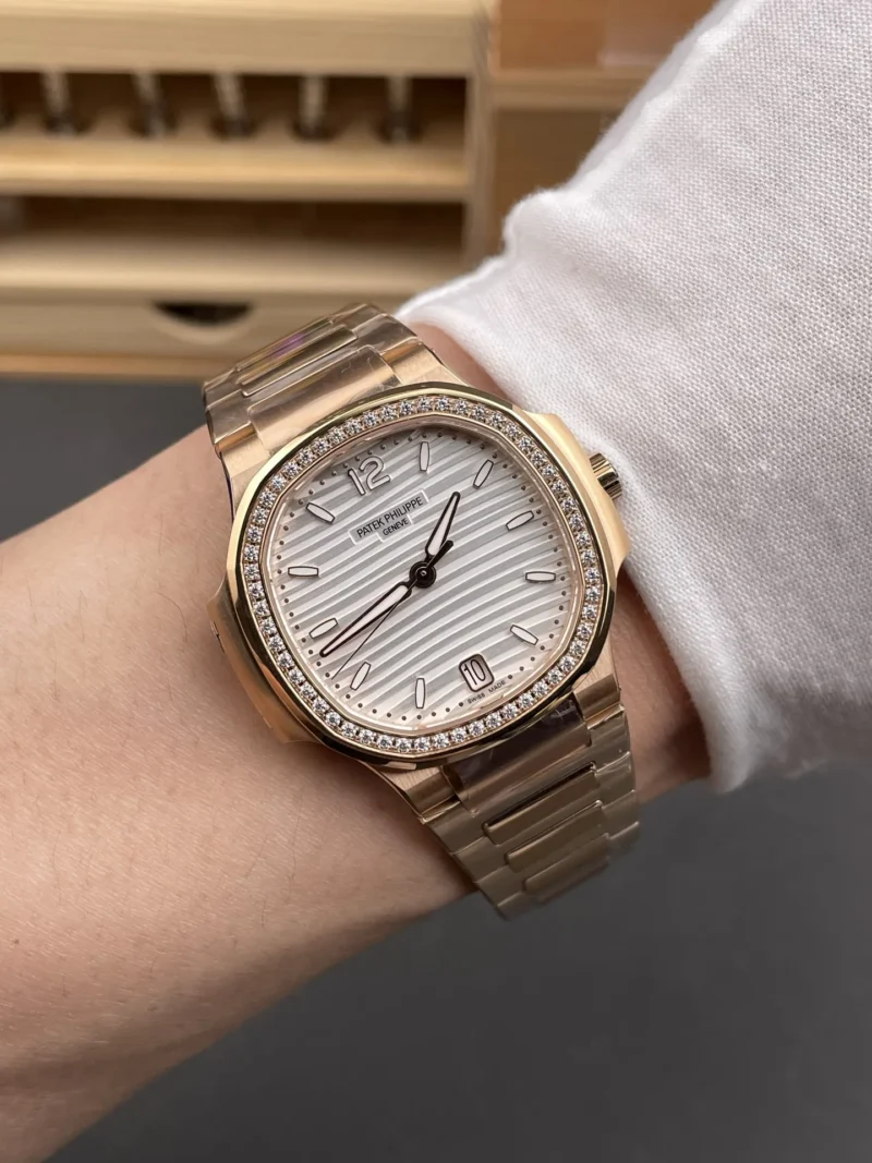 Patek Philippe Nautilus 7118 Rose Gold 35.2mm