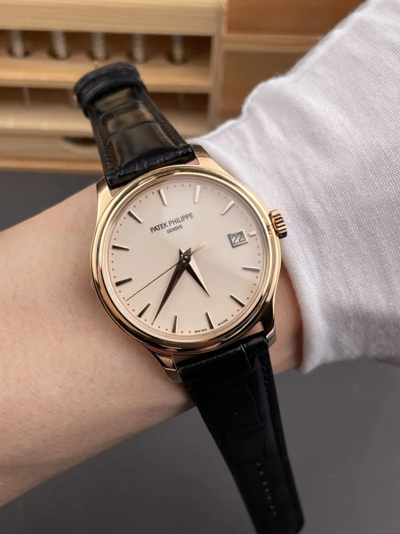 Patek Philippe Calatrava 5227 R Rose Gold 39mm