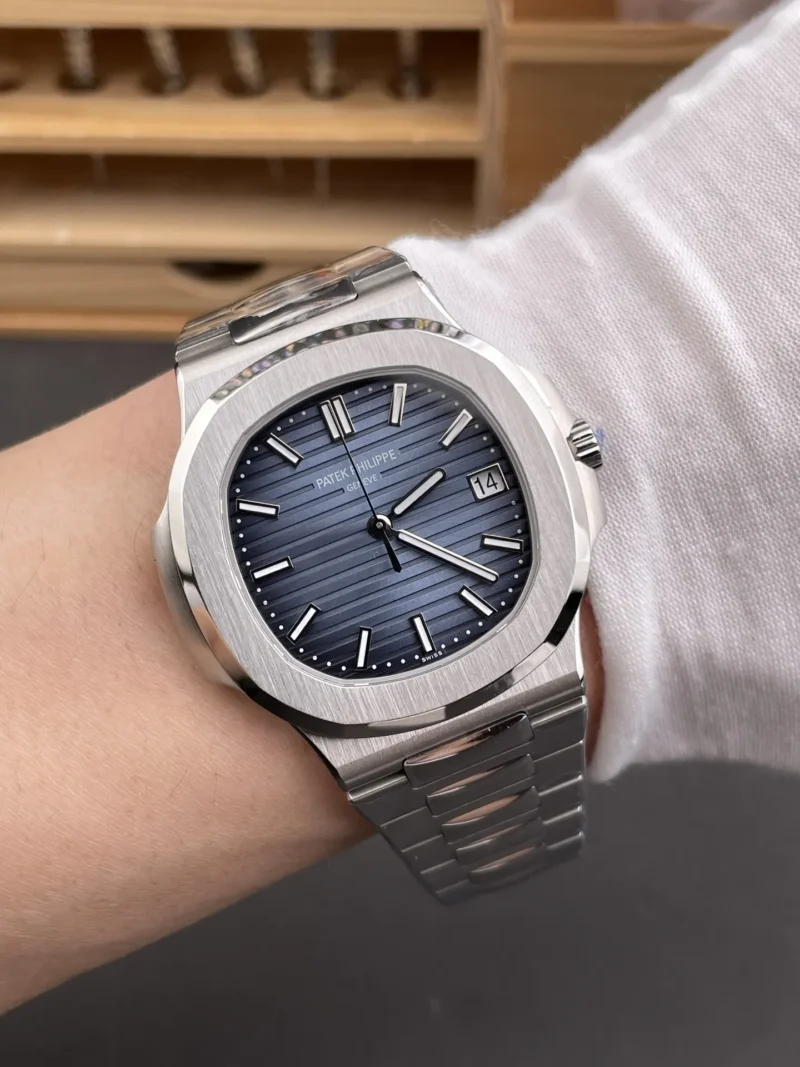 Patek Philippe Nautilus 5811 Blue 41mm