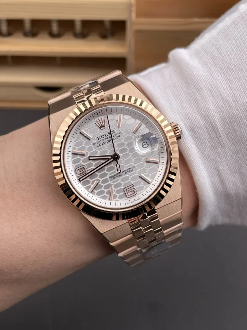 Rolex Sky-Dweller Rose Gold 40mm