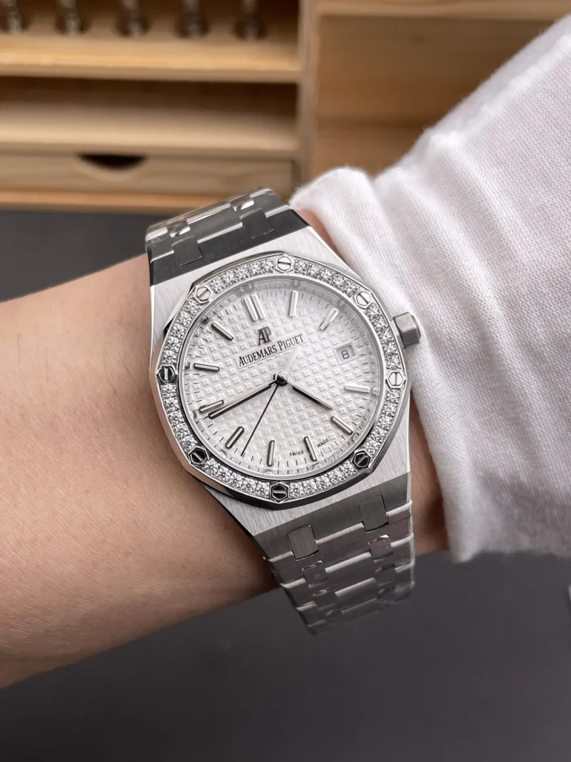 AP Royal Oak 77351 Diamond Bezel 34mm