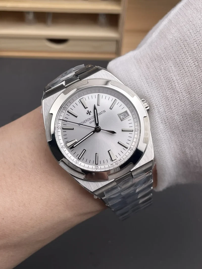Vacheron Constantin Overseas 4500 Silver White 41mm