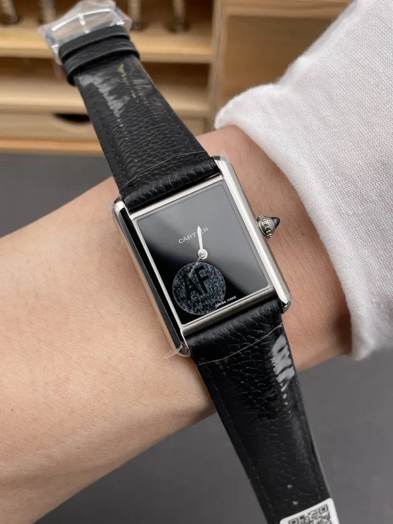 Cartier Tank Black Dial 33.7x25.5mm