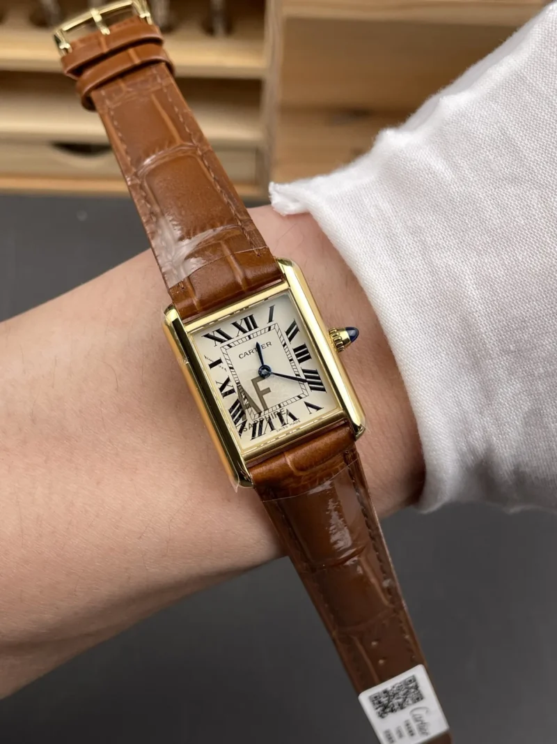Cartier Tank New 29.5x22mm