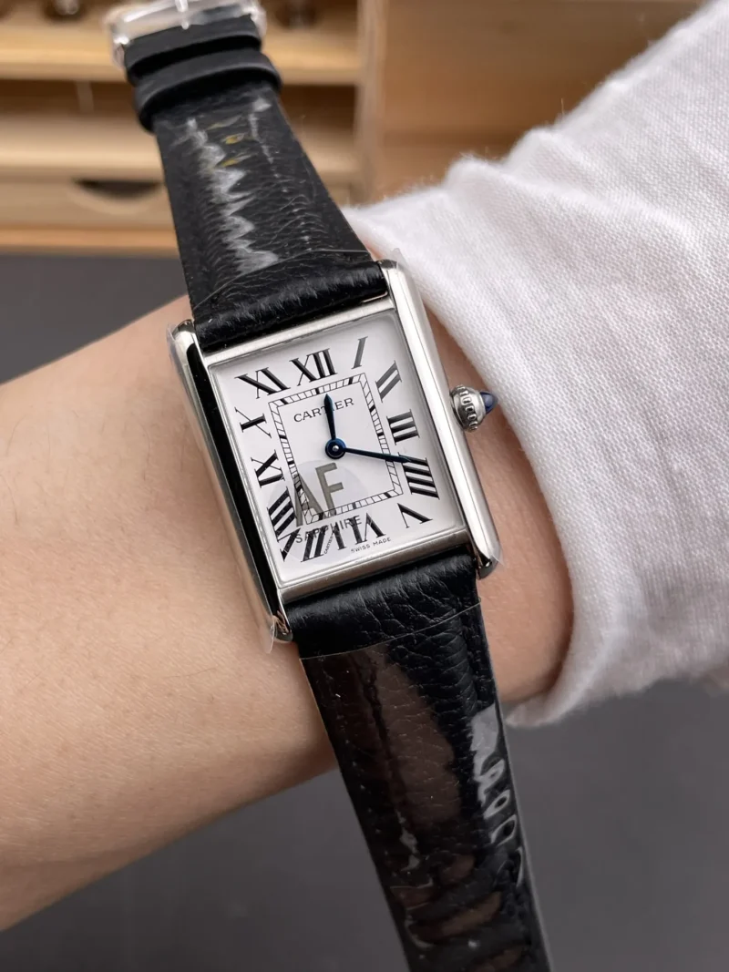 Cartier Tank New 33.7x25.5mm
