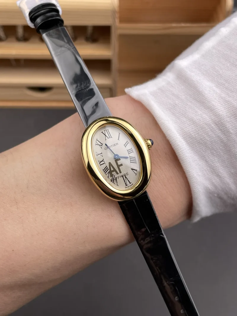 Cartier Baignoire White Dial 31x23mm