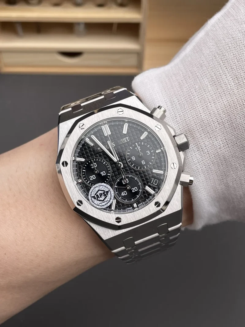 AP Royal Oak 26240 Black Dial 41mm