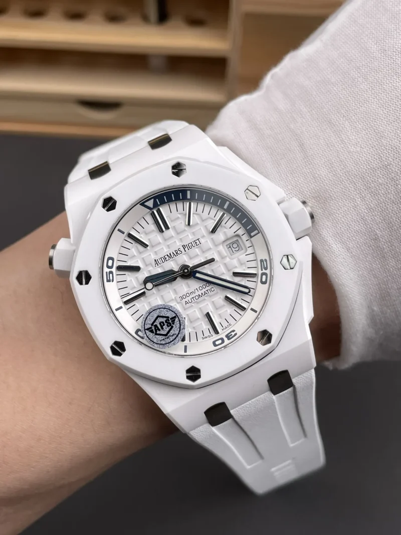 AP Royal Oak 15707 Ceramic 42mm