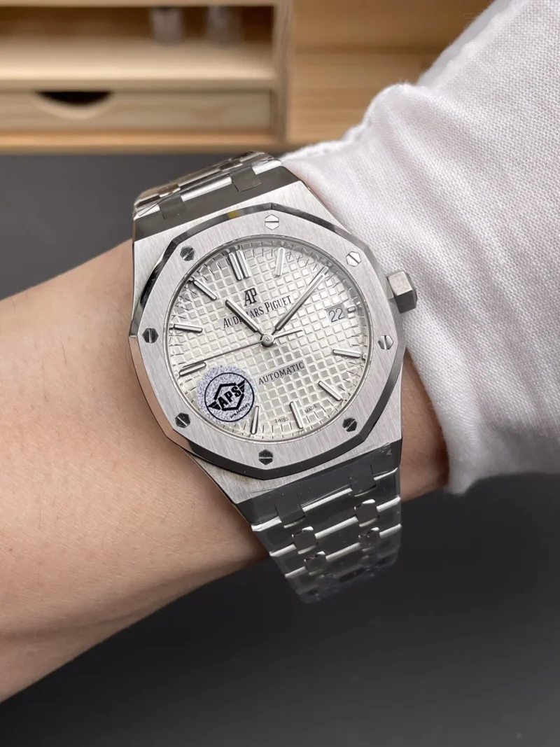 AP Royal Oak 15450 White Dial 37mm