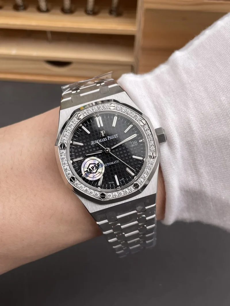 AP Royal Oak 15451 Diamond Bezel 37mm