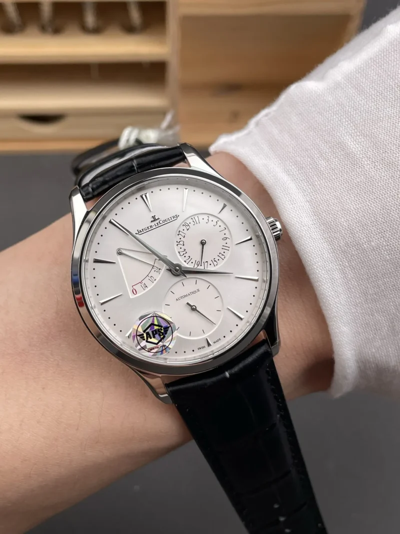 Jaeger-Le Coultre Master 39mm