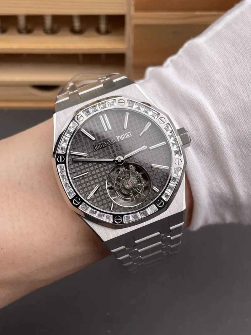 AP Royal Oak 26730 Baguette Diamond 41mm