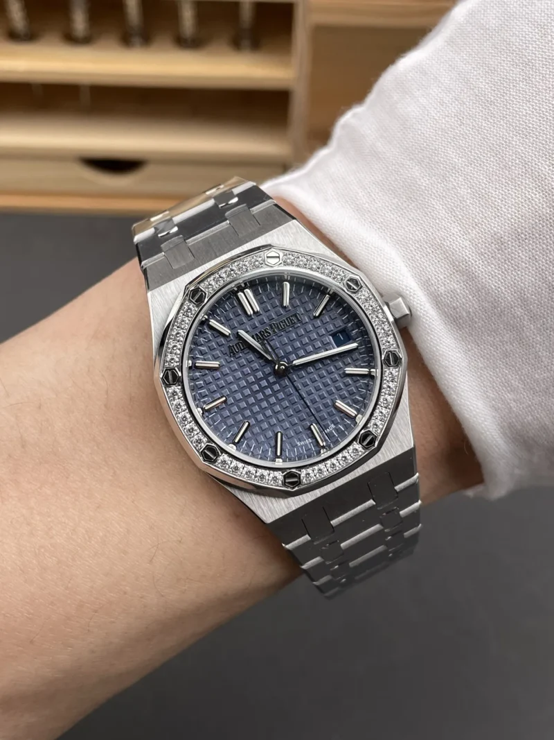 AP Royal Oak 77350 Diamond Bezel 34mm