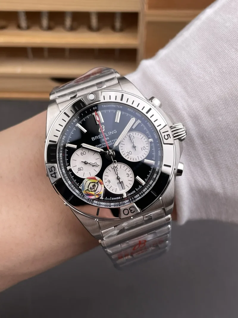 Breitling Chronomat B01 Black dialdual straps included 42mm