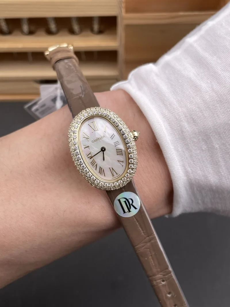 Cartier Baignoire Mother-of-Pearl Ladies 23x31mm