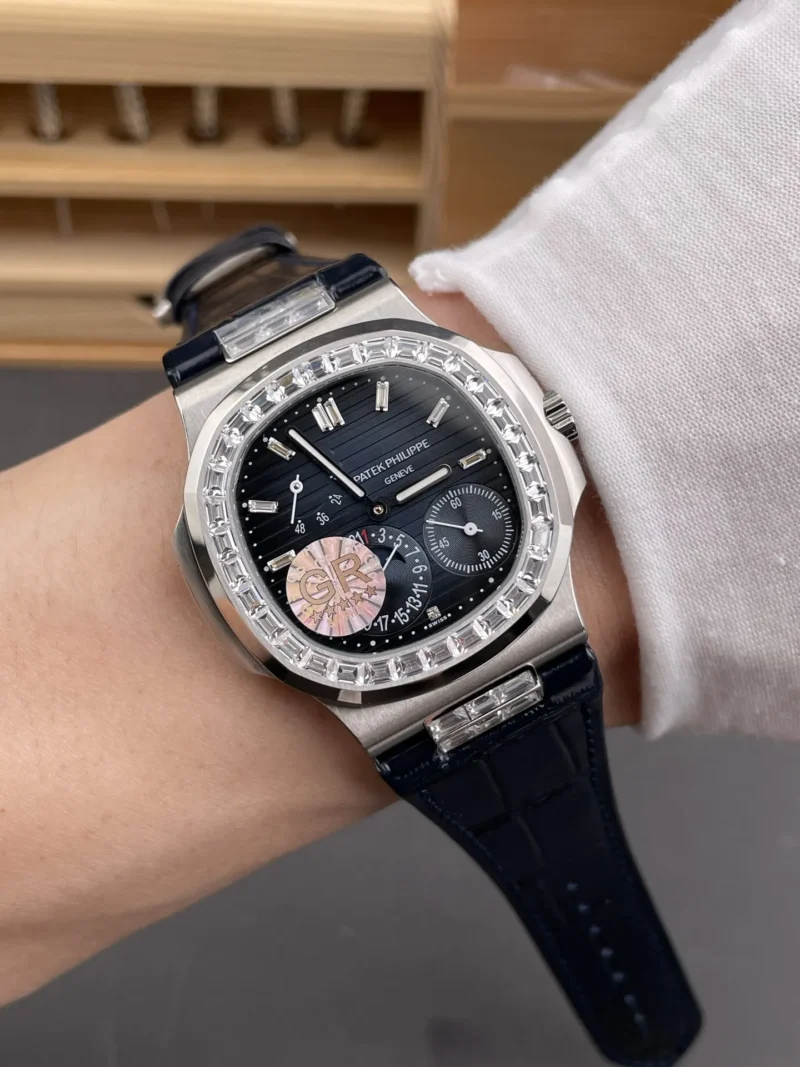 Patek Philippe Nautilus 5724 Baguette Diamond 40mm