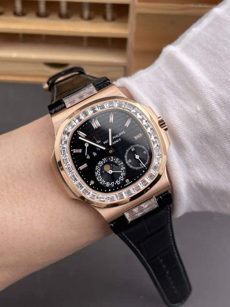 Patek Philippe Nautilus 5724 Rose Gold 40mm