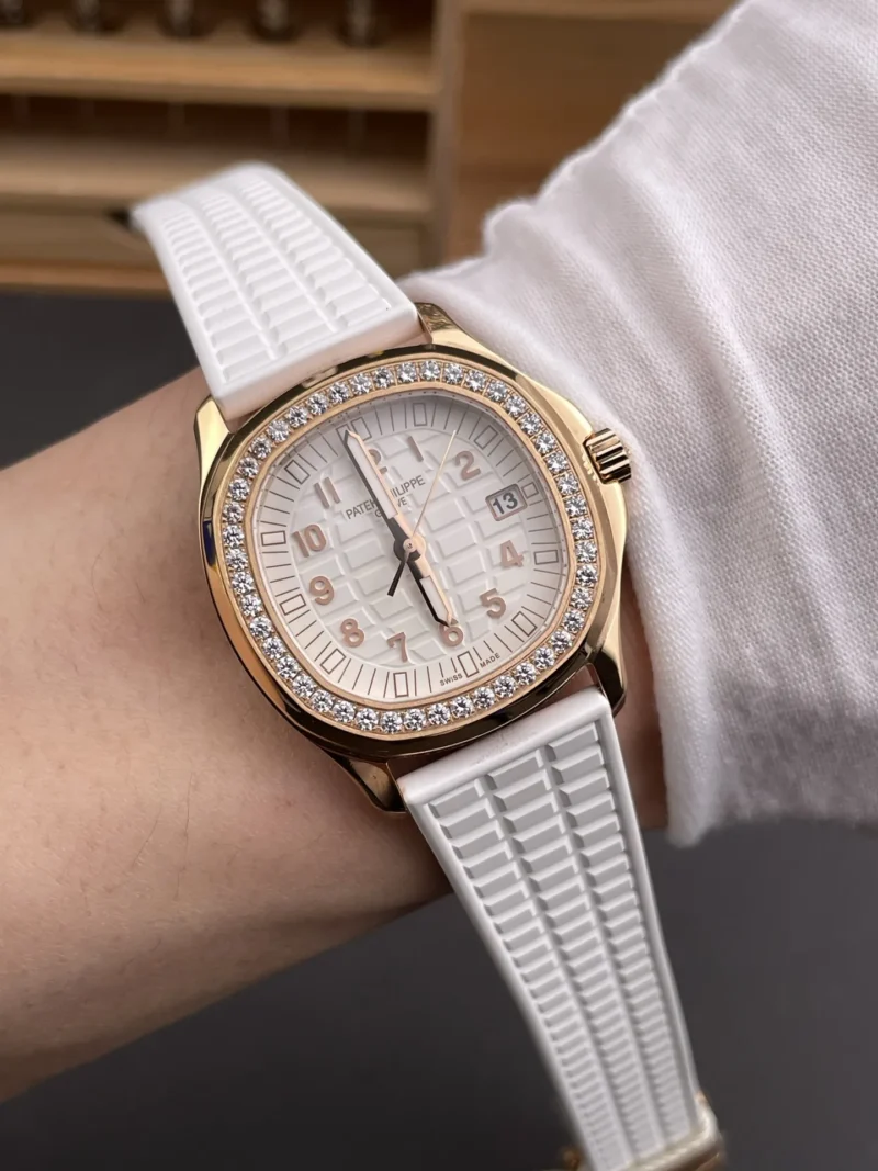 Patek Philippe Aquanaut Rose Gold 35.6mm