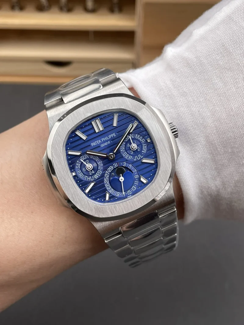 Patek Philippe Nautilus 5740 Blue Dial 40mm