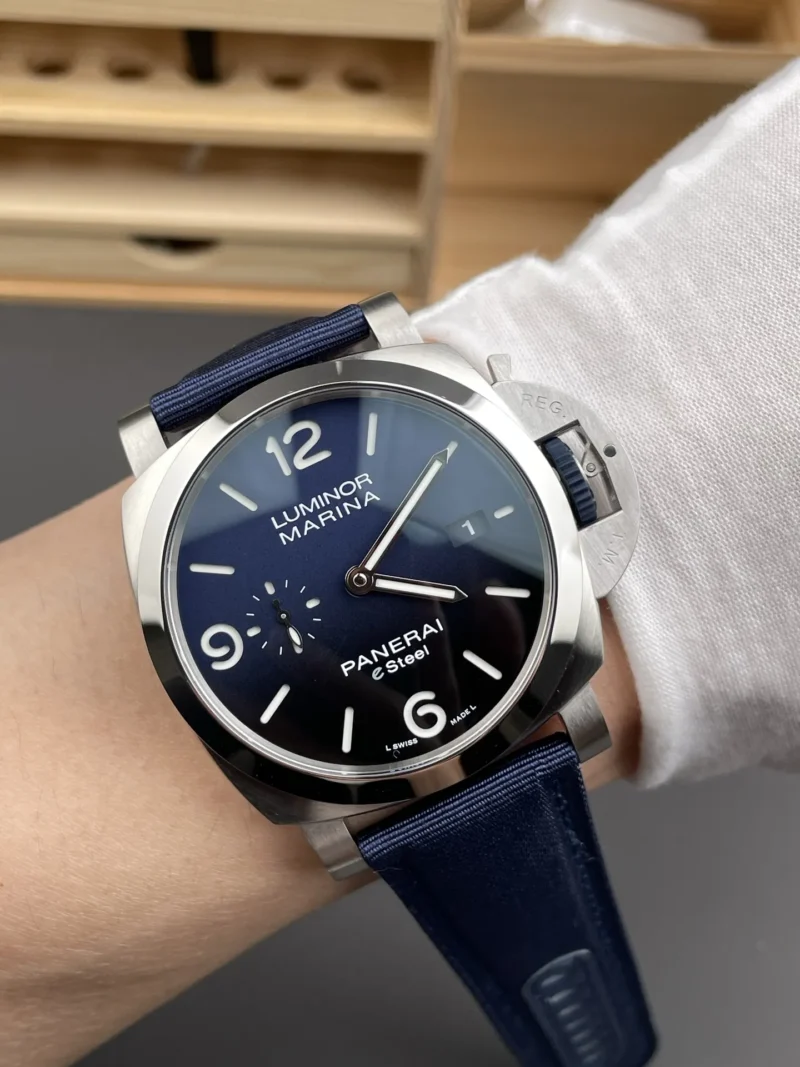 Panerai Luminor PAM1157 Blue Dial 44mm