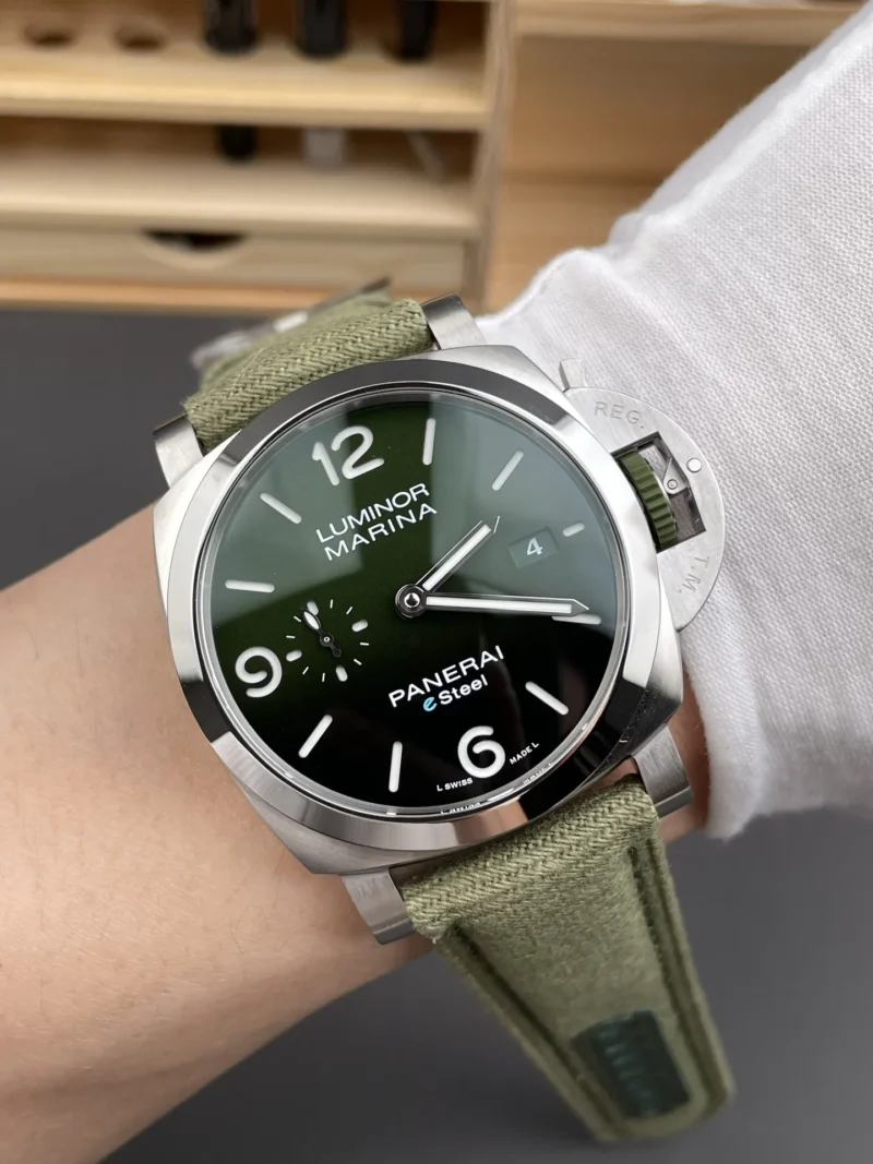 Panerai Luminor PAM1356 Green Dial 44mm