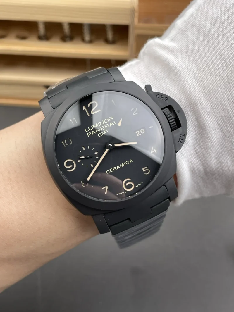Panerai Luminor PAM438 Ceramic 44mm