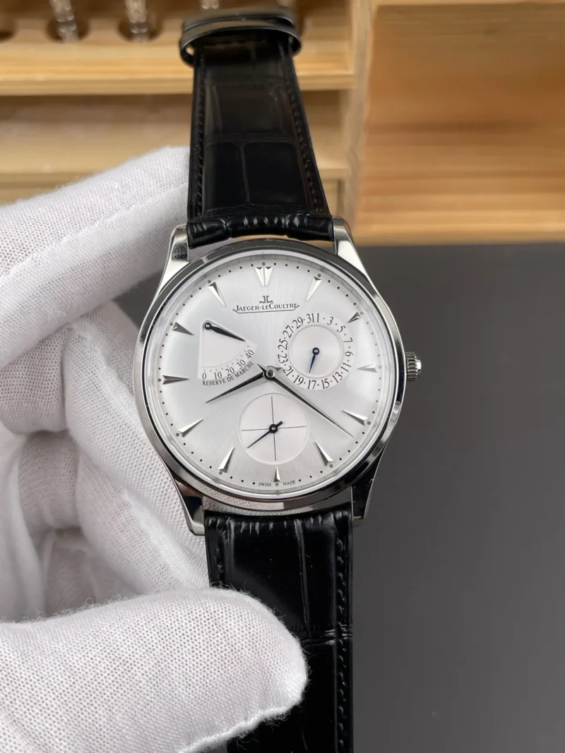 Jaeger-LeCoultre Master 39mm