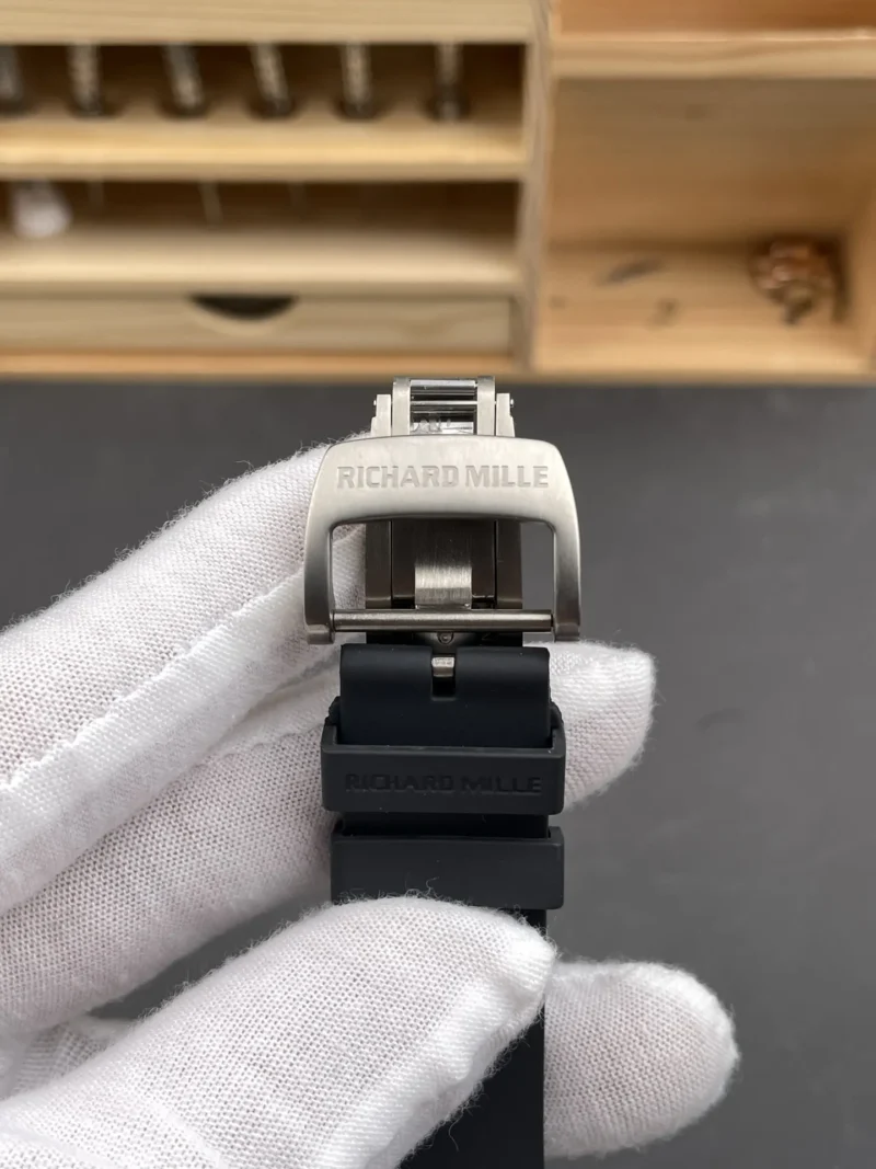 Richard Mille RM61-01 Ceramic 51x42mm