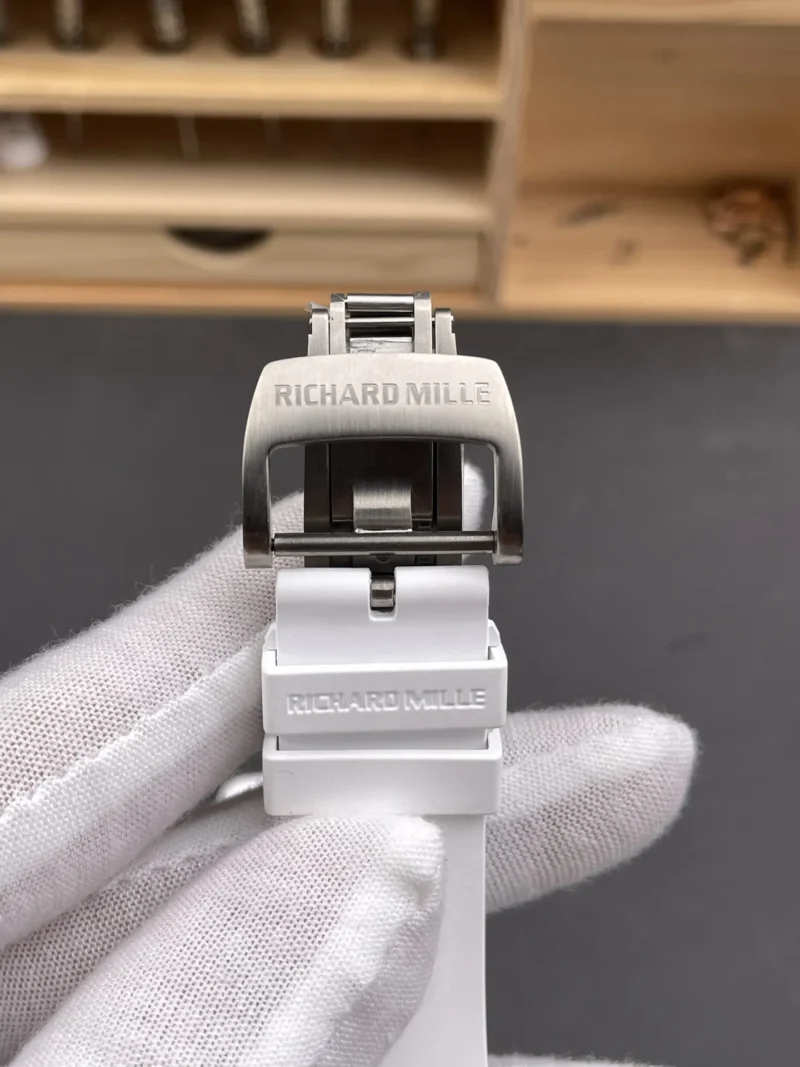 Richard Mille RM61-01 Ceramic 51x42mm